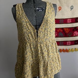 Floral yellow summer top American Eagle